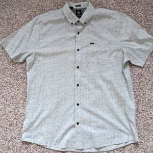 VOLCOM Collared Button Down